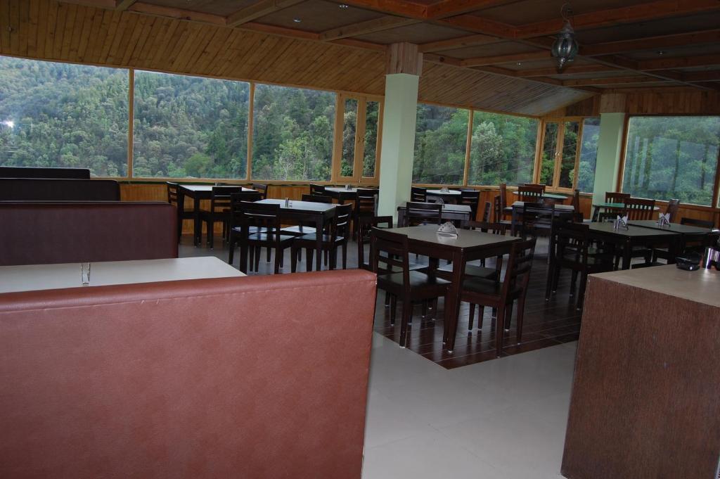 Natureraga Fernhill Resort Chail Buitenkant foto