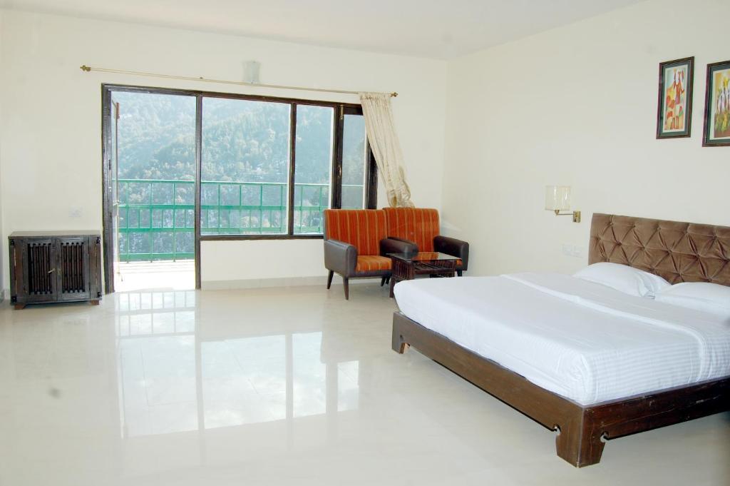 Natureraga Fernhill Resort Chail Buitenkant foto
