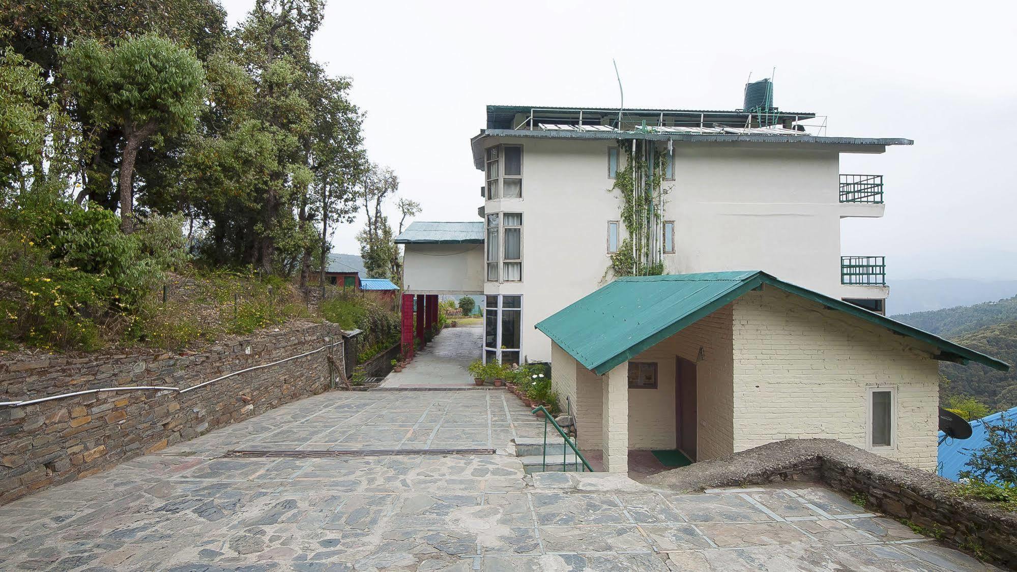 Natureraga Fernhill Resort Chail Buitenkant foto