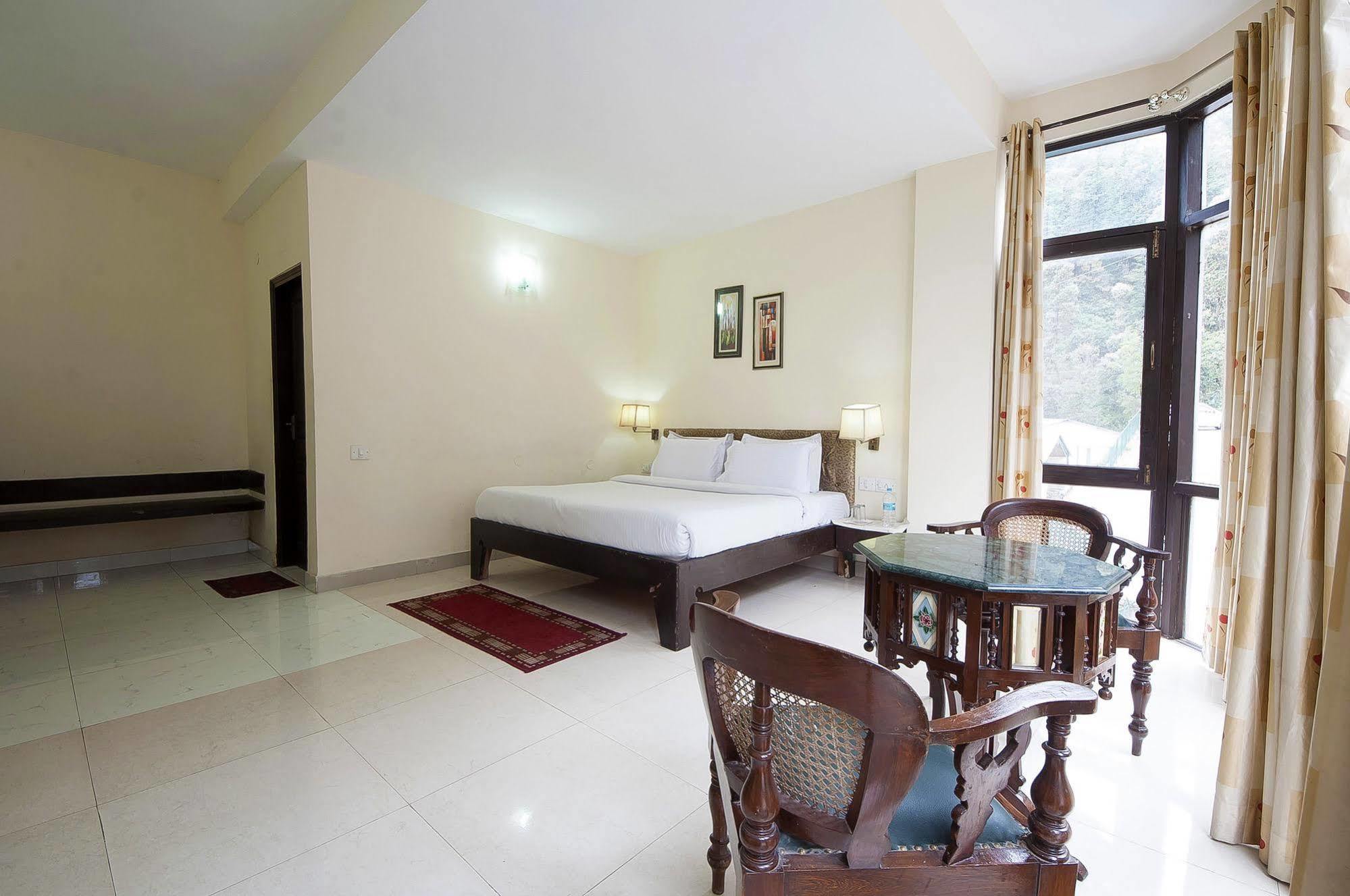 Natureraga Fernhill Resort Chail Buitenkant foto